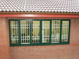 Retractable Gates