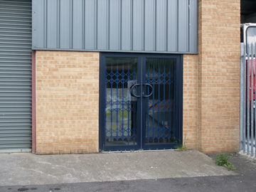 retractable gates 012