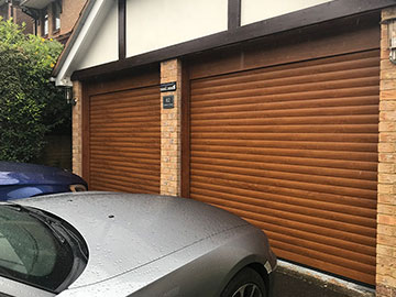 Roller garage door