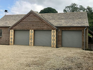 Roller garage door