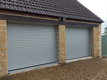 Roller garage door