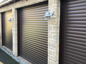 Roller garage door