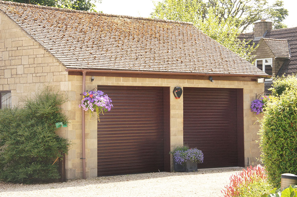 Roller garage door